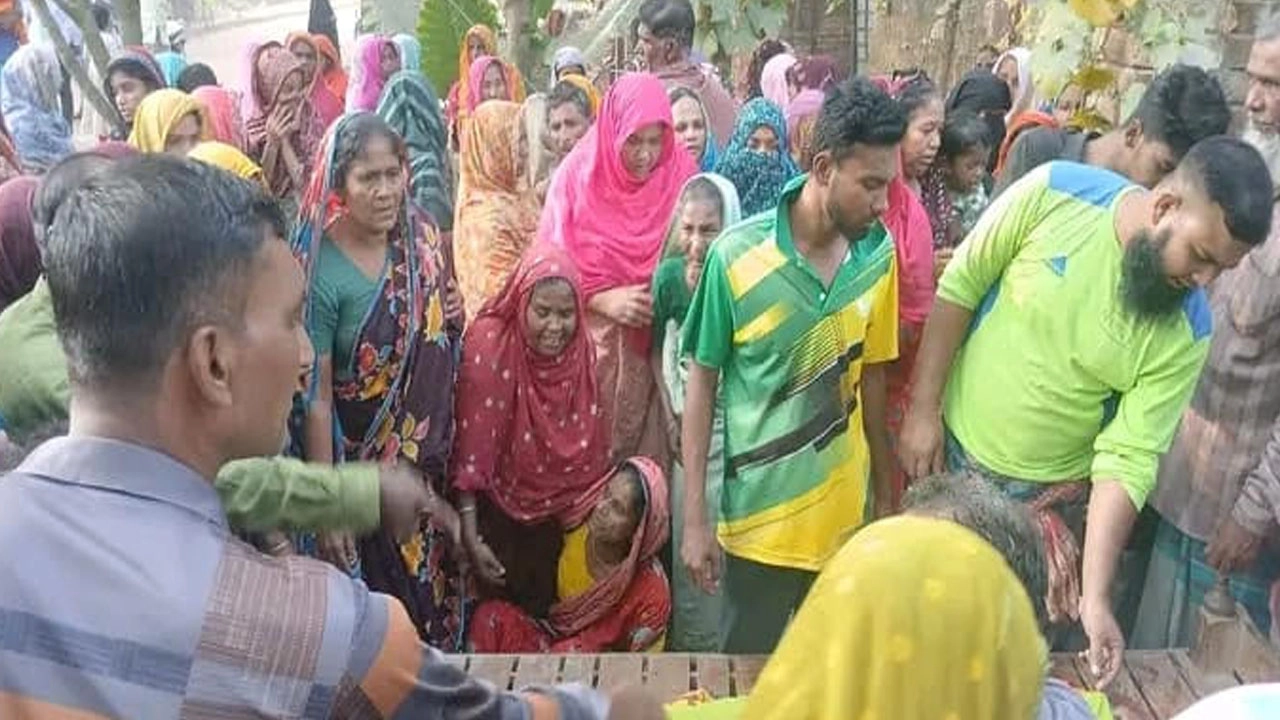 সড়ক দুর্ঘটনায় দুই বন্ধুর নিহত