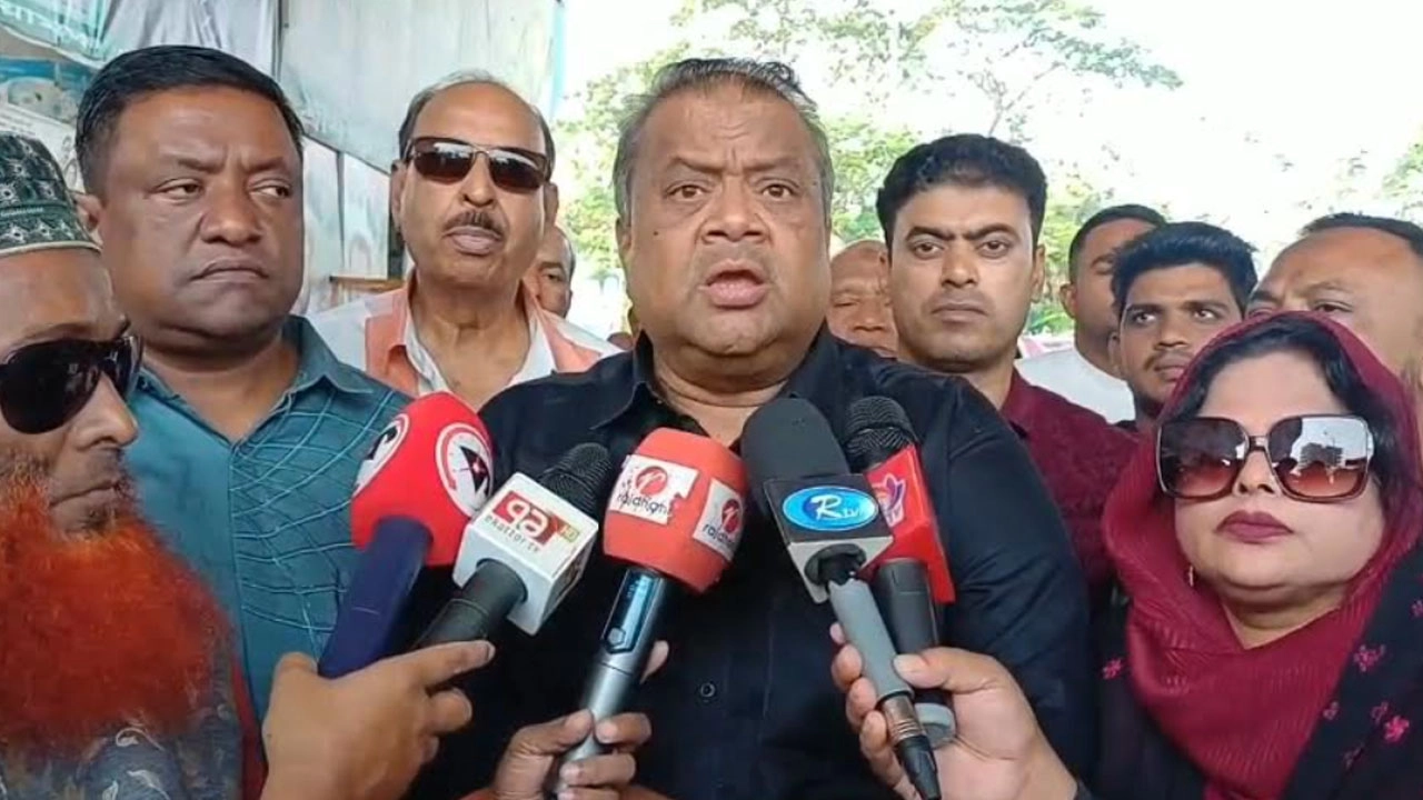 বিএনপির কেন্দ্রীয় নির্বাহী কমিটির সেচ্ছাসেবক বিষয়ক সম্পাদক মীর সরফত আলী সপু। 