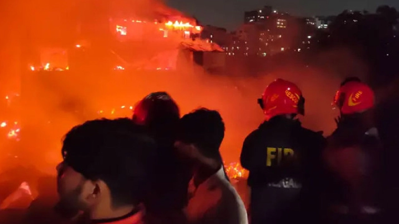 কড়াইল বস্তির আগুন