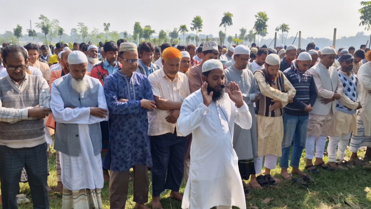 সময় টেলিভিশনের সহযোগী প্রযোজক মাজহারুল ইসলাম সজলের দাফন সম্পন্ন হয়েছে।