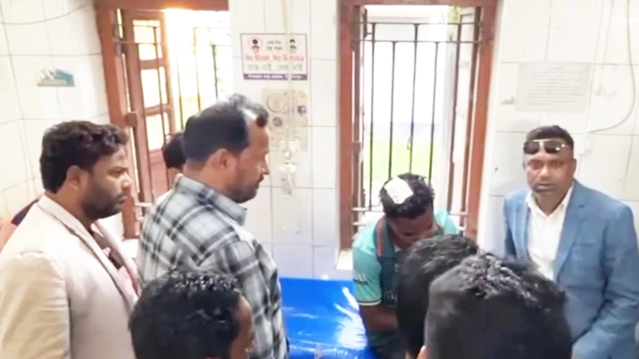 বিএনপির দুই গ্রুপের সংঘর্ষে আহতরা