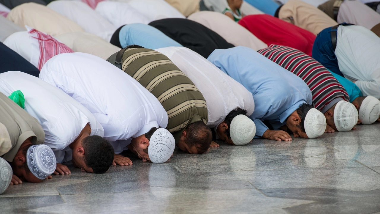 আজকের নামাজের সময়সূচি