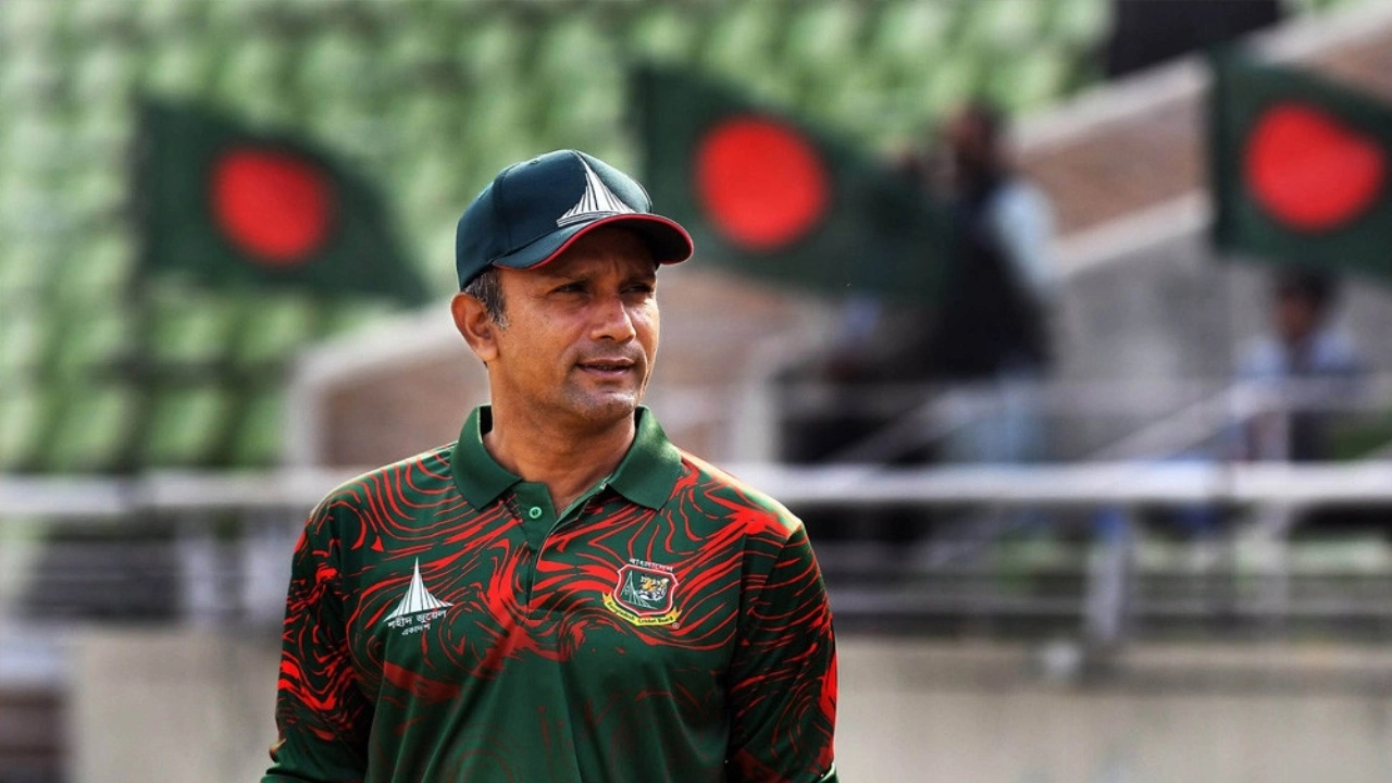 বিসিবি পরিচালক খালেদ মাসুদ পাইলট