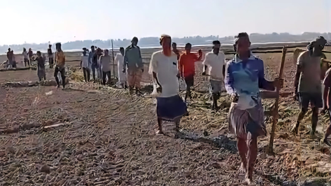 সেচ প্রকল্প জোরপূর্বক দখল