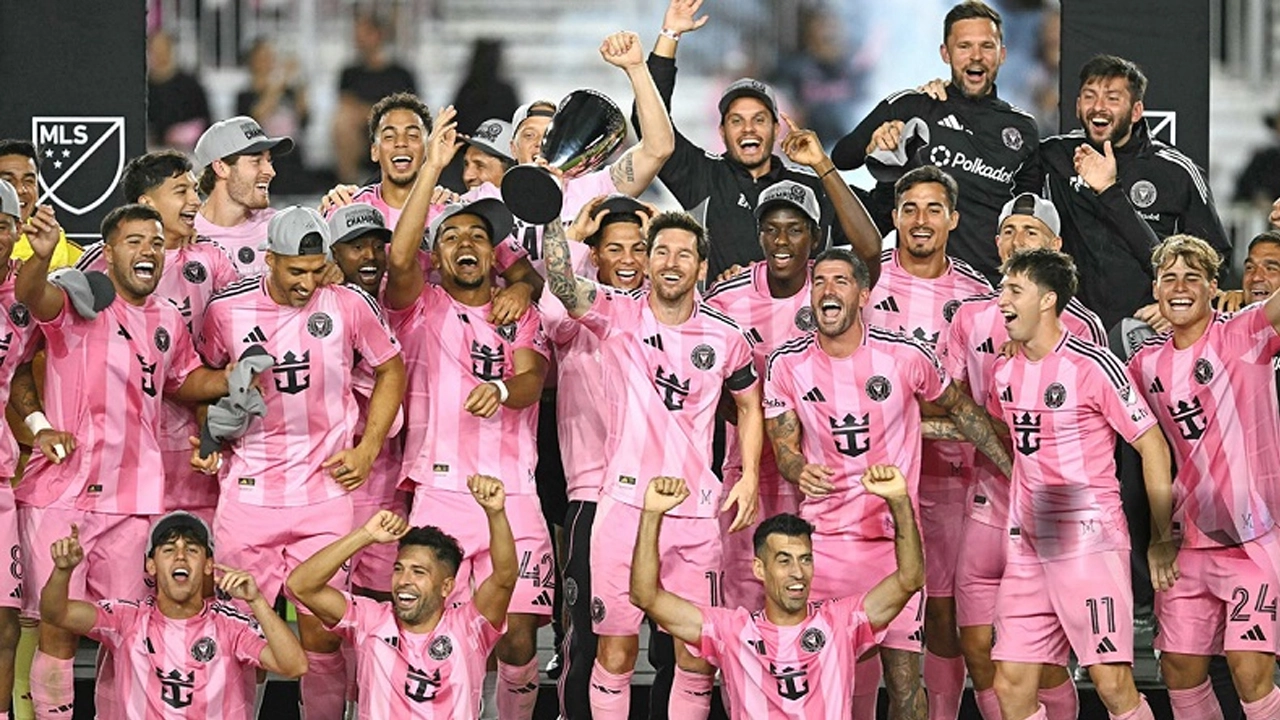 মেসি জাদুতে শিরোপা জিতল মায়ামি