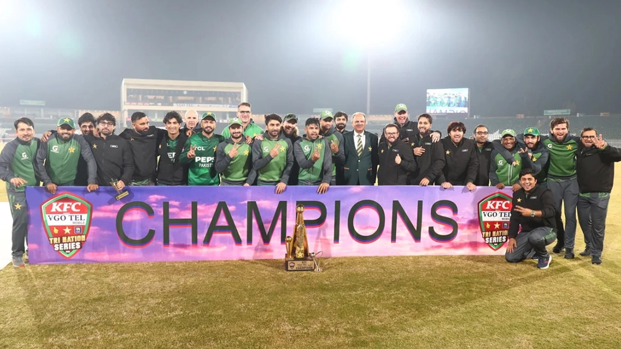 শ্রীলঙ্কাকে হারিয়ে যে রেকর্ড গড়ল পাকিস্তান