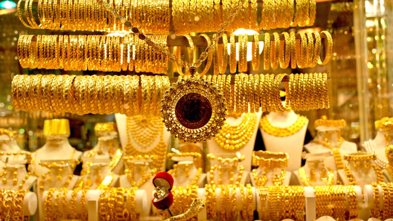 আজ দেশের বাজারে যে দামে বিক্রি হচ্ছে স্বর্ণ