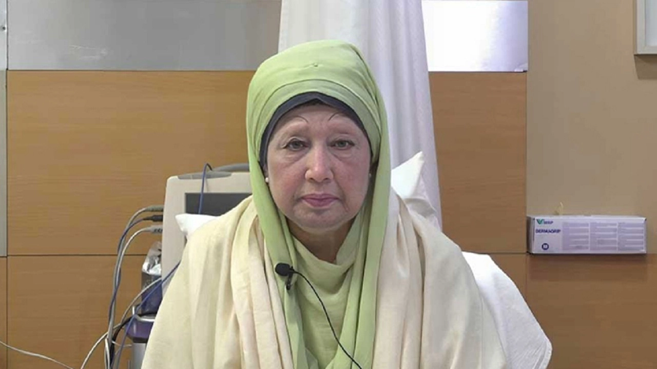 বিএনপি চেয়ারপারসন বেগম খালেদা জিয়া