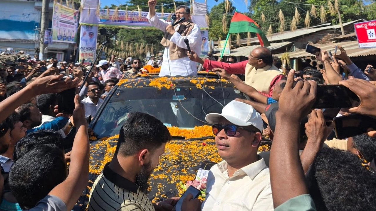 বিএনপির জাতীয় স্থায়ী কমিটির সদস্য এবং কক্সবাজার-১ আসনের ধানের শীষ প্রতীকের প্রার্থী সালাহউদ্দিন আহমদ