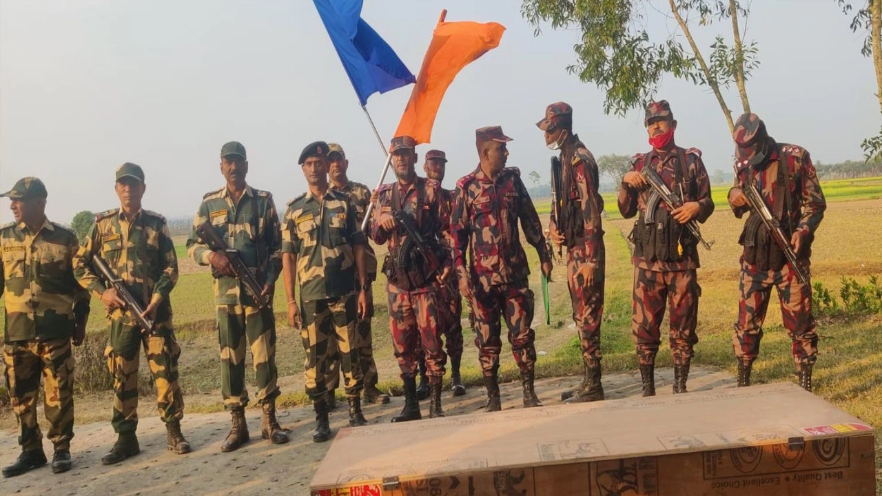 জীবননগর সীমান্তে বিএসএফের গুলিতে নিহত শহিদুল ইসলাম শহিদের (৩৭) লাশ ভারতের পক্ষ থেকে বাংলাদেশে হস্তান্তর করলো