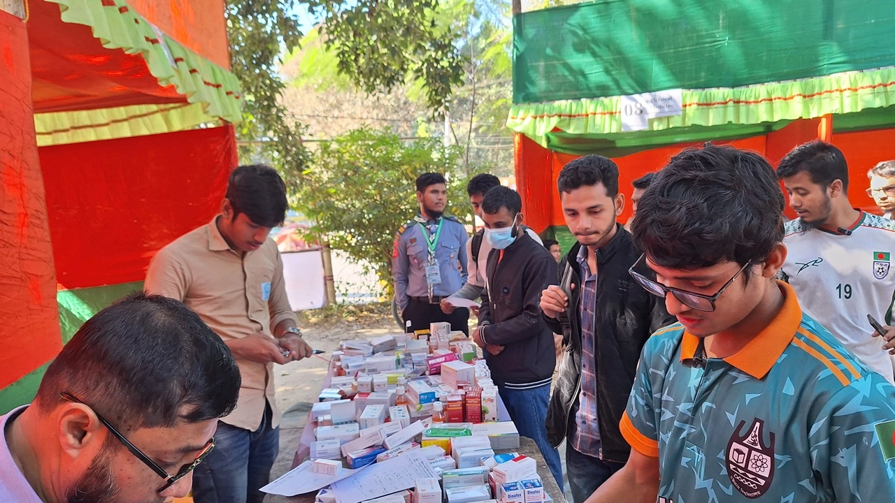 চবিতে ‘ফ্রি মেডিকেল ক্যাম্প’ অনুষ্ঠিত