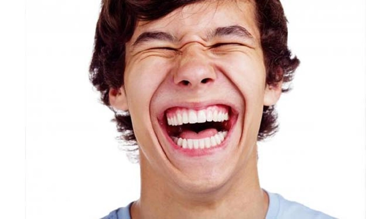 মানুষ যে কারণে হাসে