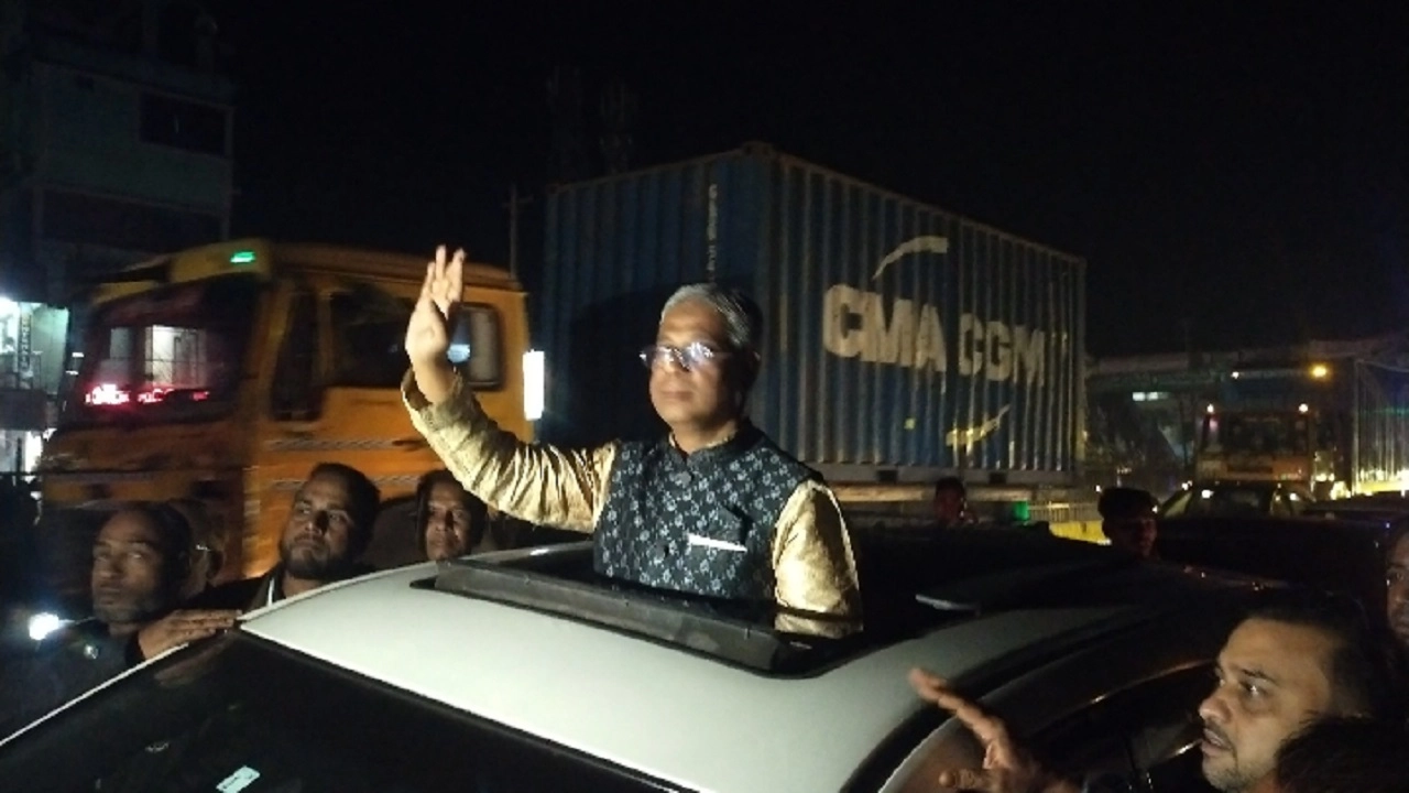 বিএনপি প্রার্থী সালাহউদ্দিনের মোটর শোভাযাত্রা