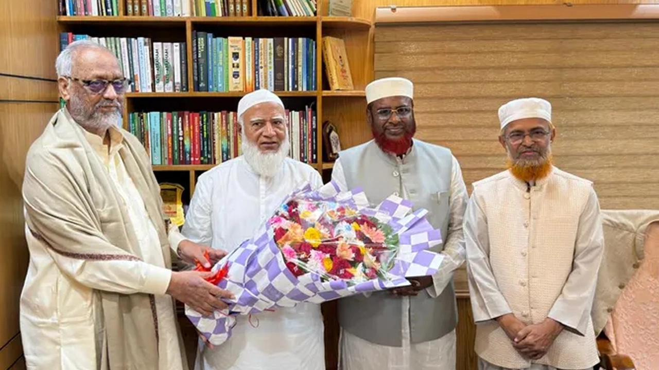 জামায়াতে যোগ দিলেন সাবেক এমপি ও বীর মুক্তিযোদ্ধা মেজর (অব.) আক্তারুজ্জামান