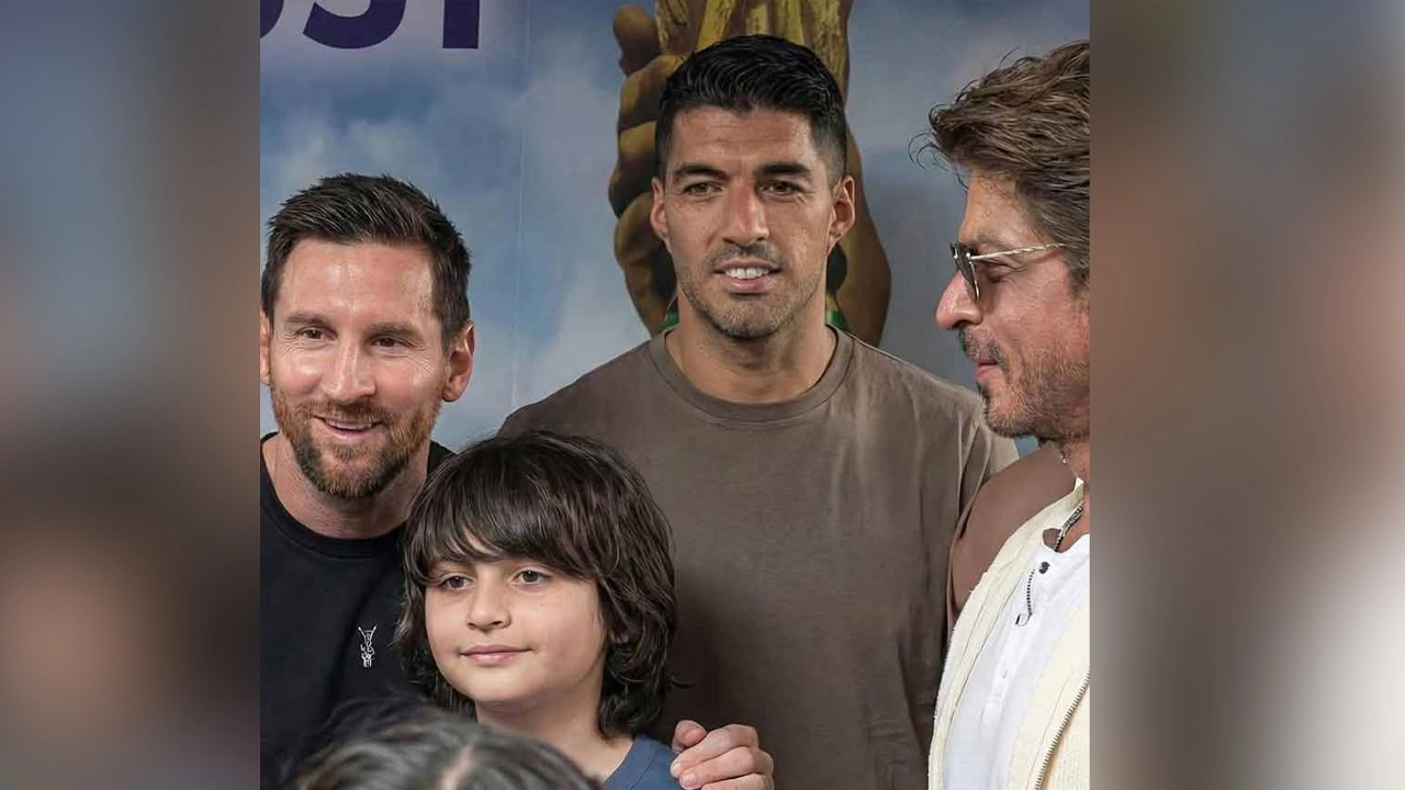 শাহরুখ খানকে দেখেই হাত বাড়িয়ে দিলেন মেসি