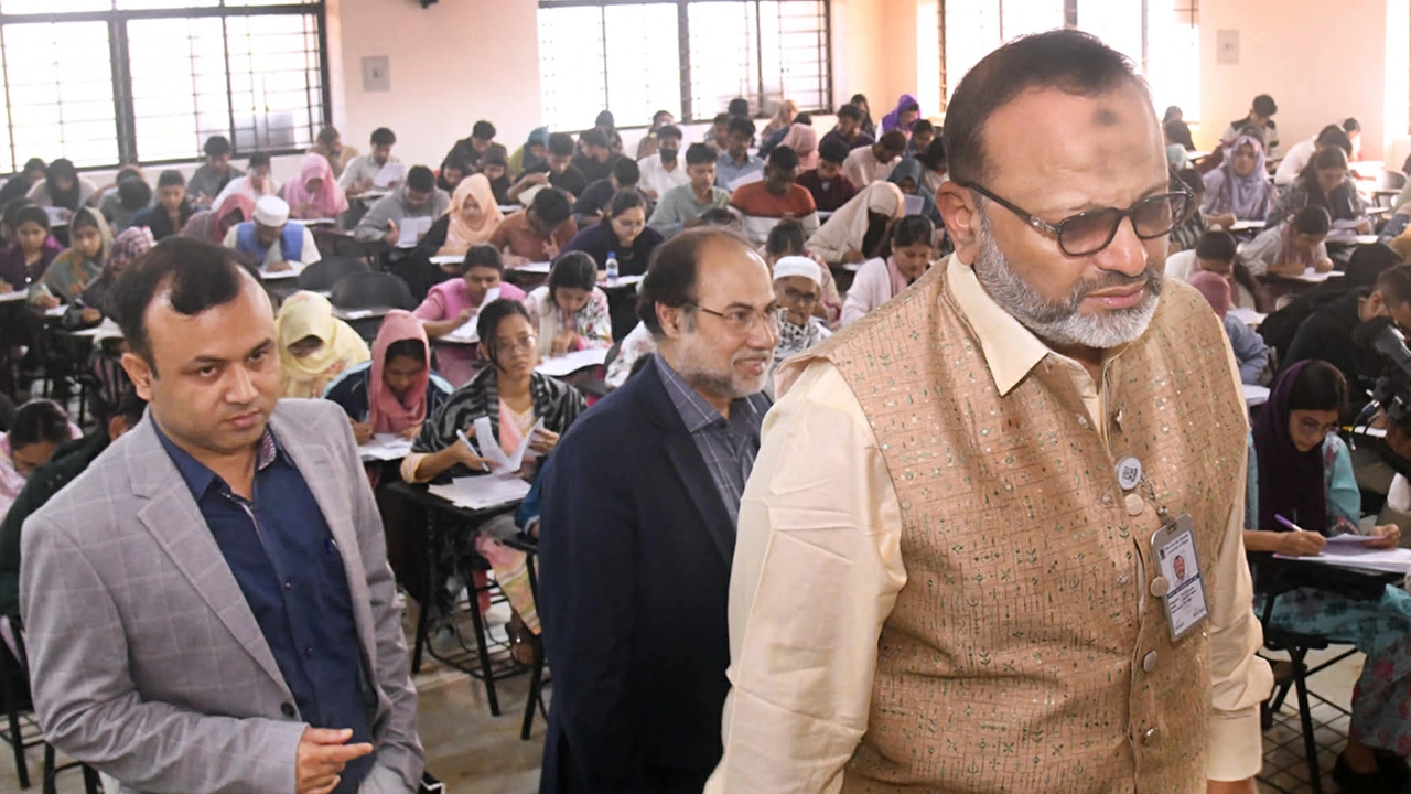 প্রত্যেক শিক্ষার্থীর নিজস্ব সক্ষমতা আছে : ঢাবি ভিসি 