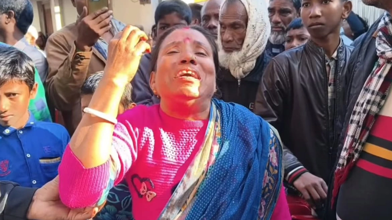 নিহত স্বজনদের আহাজারি