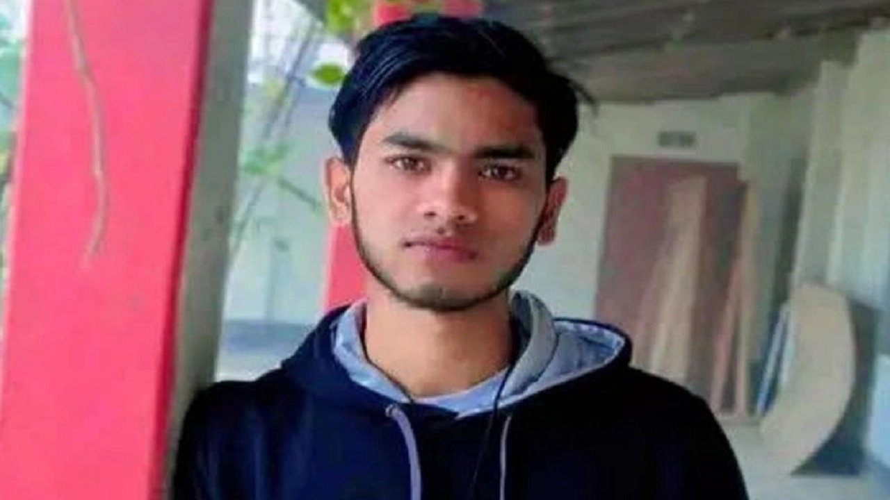 শিক্ষার্থী নীরব