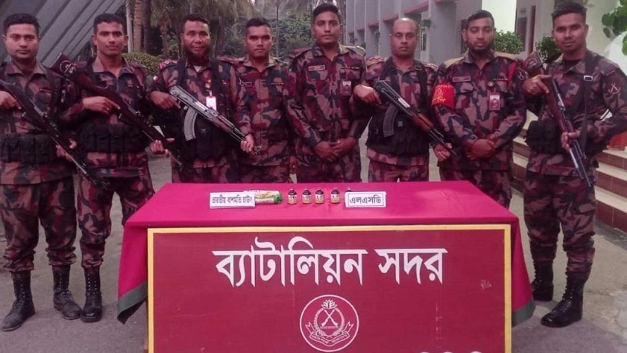 উদ্ধারকৃত মাদকদ্রব্য ও চোরাচালানী মালামালের আনুমানিক মূল্য ২ কোটি ৬১ লাখ ৮২ হাজার ৮৮০ টাকা