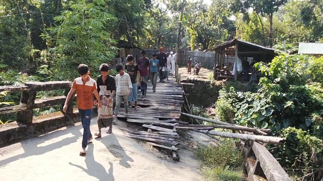 বাইশারী-বড়বিল সংযোগ সড়কের ব্রীজ