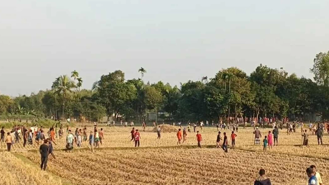 হবিগঞ্জে ধানের খড় শুকানোকে কেন্দ্র করে দুই গ্রামের মধ্যে সংঘর্ষ
