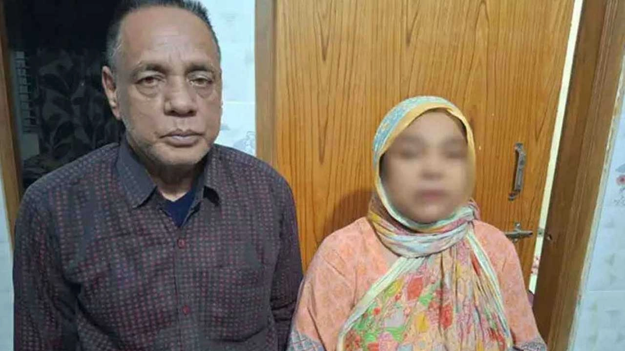 ফয়সাল করিমের বাবা হুমায়ূন কবির ও মা হাসি বেগম