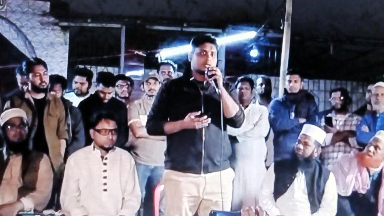 জাতীয় নাগরিক পার্টির (এনসিপি) দক্ষিণাঞ্চলের মুখ্য সংগঠক হাসনাত আব্দুল্লাহ