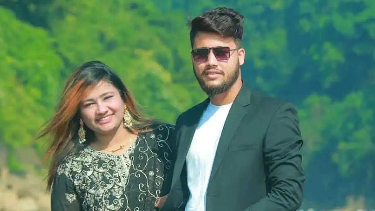 সাজ্জাদ হোসেন প্রকাশ ছোট সাজ্জাদ ও তার স্ত্রী শারমিন আক্তার তামান্না