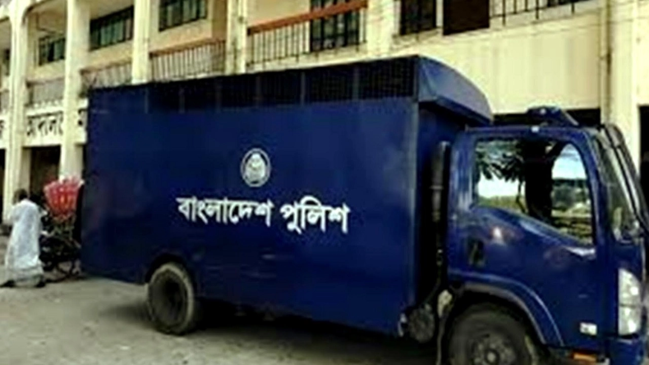 পুলিশের গাড়ি