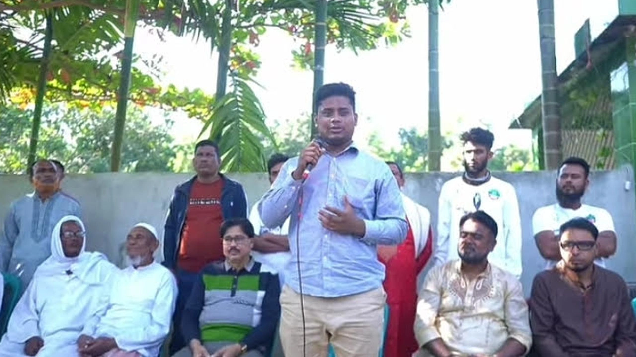 জাতীয় নাগরিক পার্টির (এনসিপি) দক্ষিণাঞ্চলের মুখ্য সংগঠক হাসনাত আব্দুল্লাহ