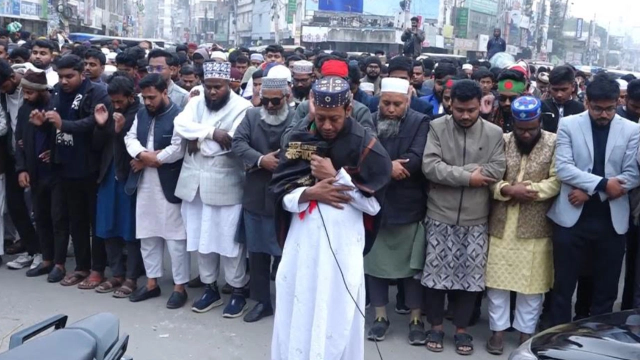 মুফতি আমির হামজা।