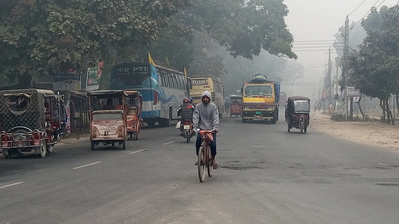 দিনাজপুরে দিন দিন তীব্র আকার ধারণ করছে শীত