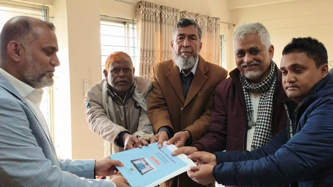 মনোনয়ন পত্র সংগ্রহ