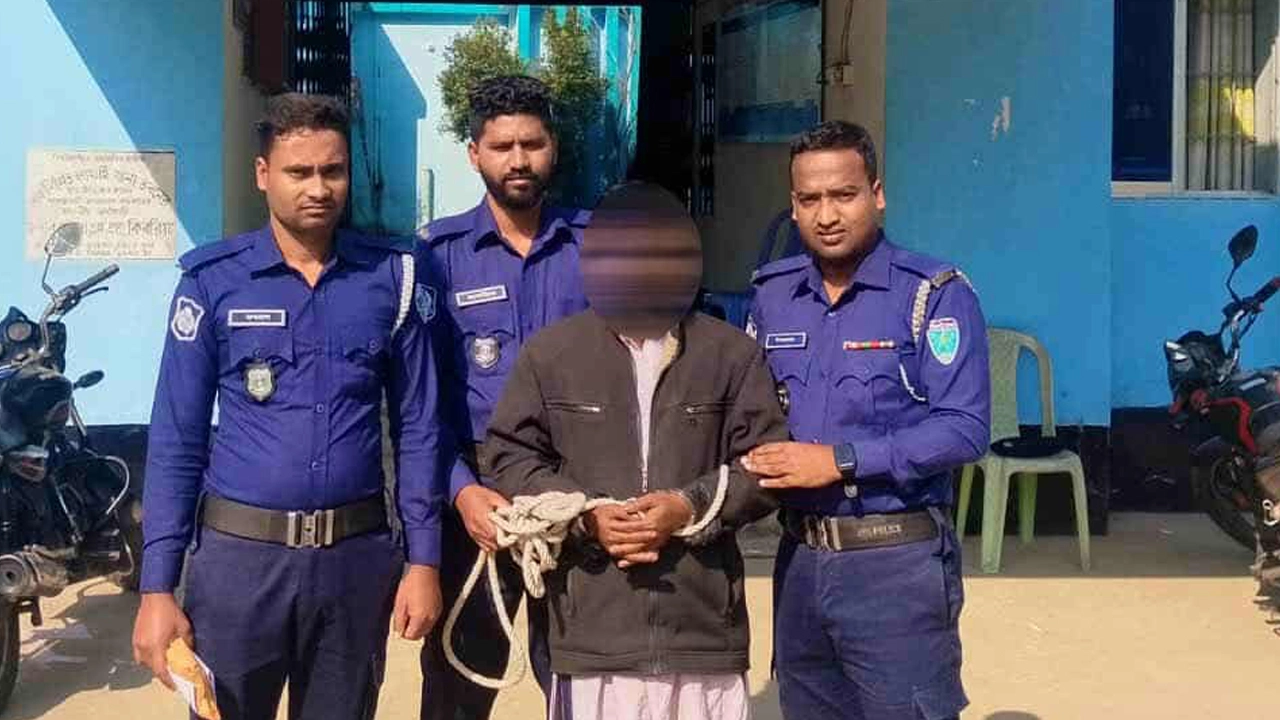 মো. জুনায়েদ মিয়া (৪৫)