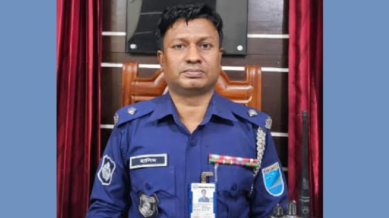 ইটনা থানার অফিসার ইনচার্জ (ওসি) মোহাম্মদ আবুল হাসিম