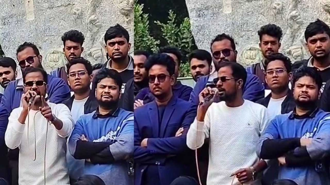 সমাবেশে বক্তব্য রাখছেন ছাত্রদল নেতা শাকিলুর রহমান সোহাগ