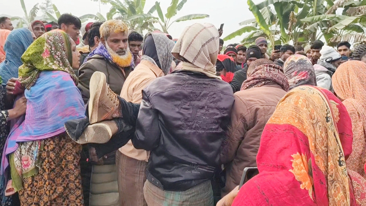 সড়ক দুর্ঘটনায়  লিজন আহমেদ নামের এক রাজমিস্ত্রী নিহত
