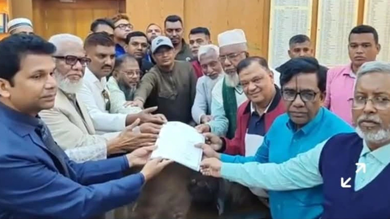 মনোনয়ন নিলেন আমিন উর রশিদ ইয়াছিন