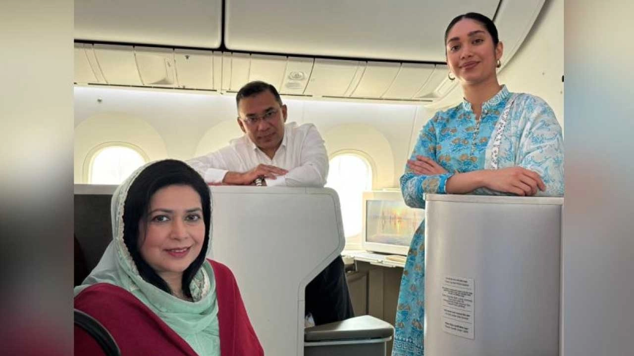 মা-বাবার সঙ্গে জাইমা রহমান