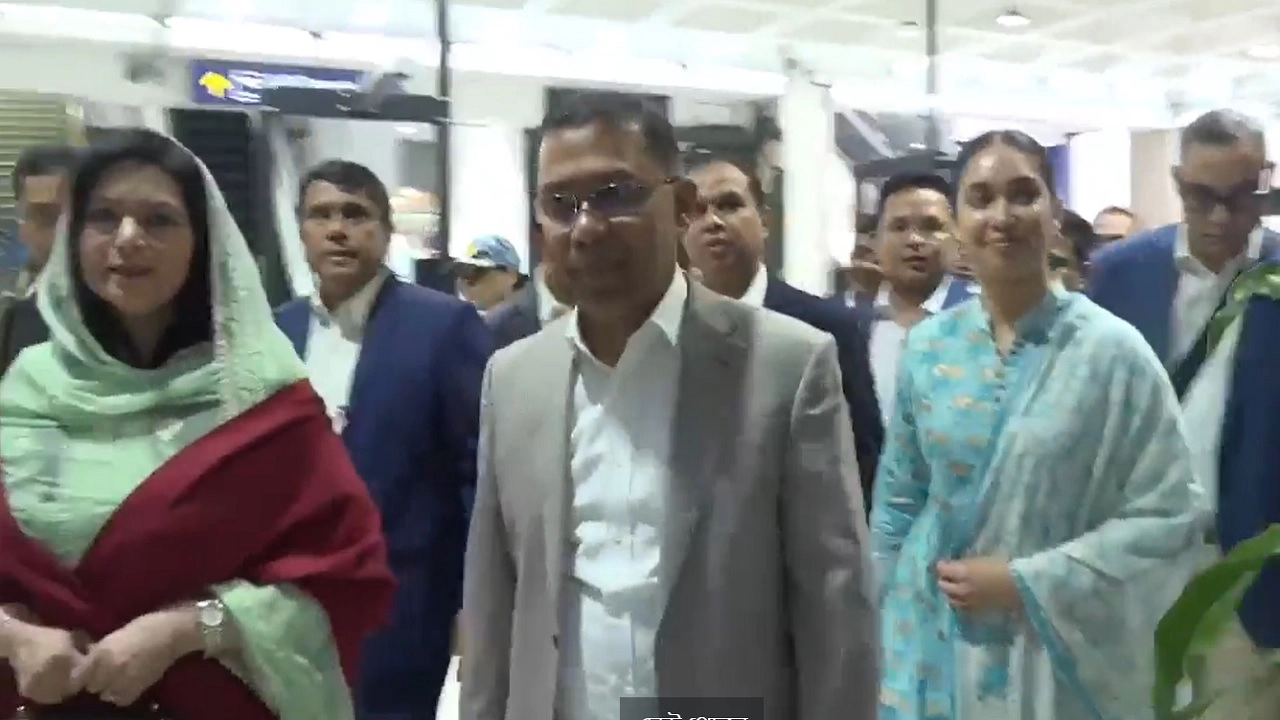 ঢাকায় পৌঁছালেন তারেক রহমান