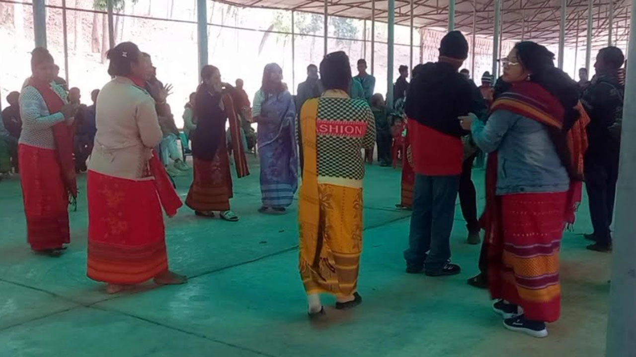 খ্রীষ্টানদের বড়দিন উদযাপিত