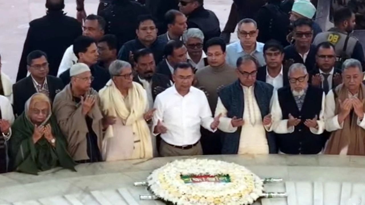 শুক্রবার জিয়াউর রহমানের কবর জিয়ারত করেছেন তারেক রহমান