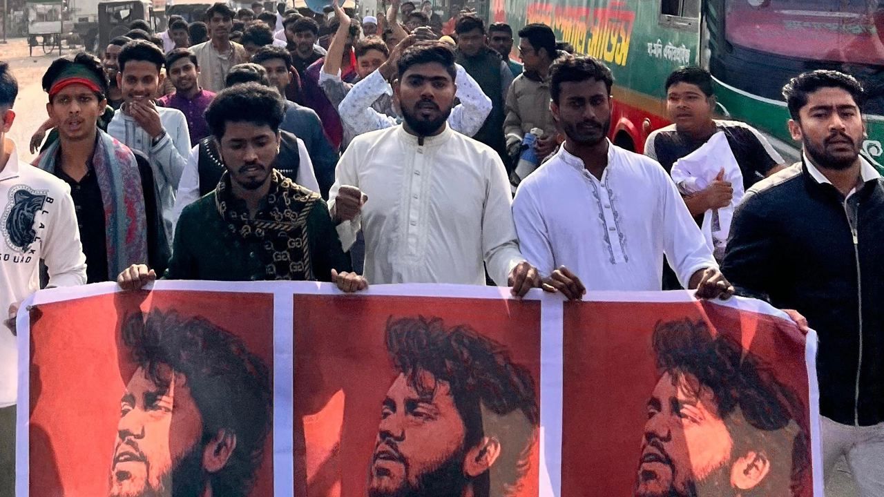 শরিফ ওসমান হাদি হত্যাকাণ্ডের বিচার দাবিতে বিক্ষোভ মিছিল