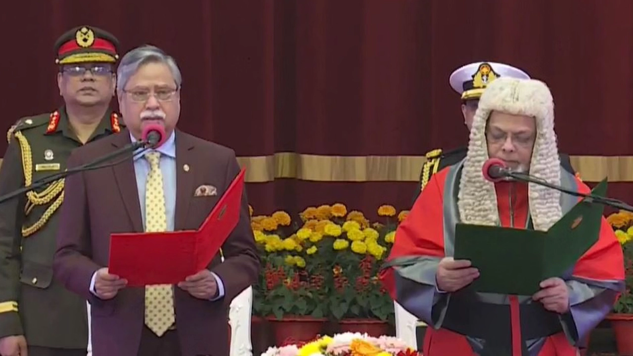 প্রধান বিচারপতি হিসেবে শপথ নিচ্ছেন বিচারপতি জুবায়ের রহমান চৌধুরী