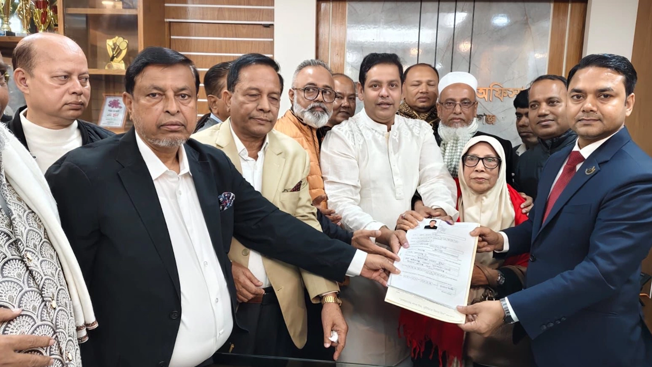 বিএনপি মনোনীত সংসদ সদস্য প্রার্থী মোস্তাফিজুর রহমান ভূঁইয়া দিপু মনোনয়নপত্র দাখিল