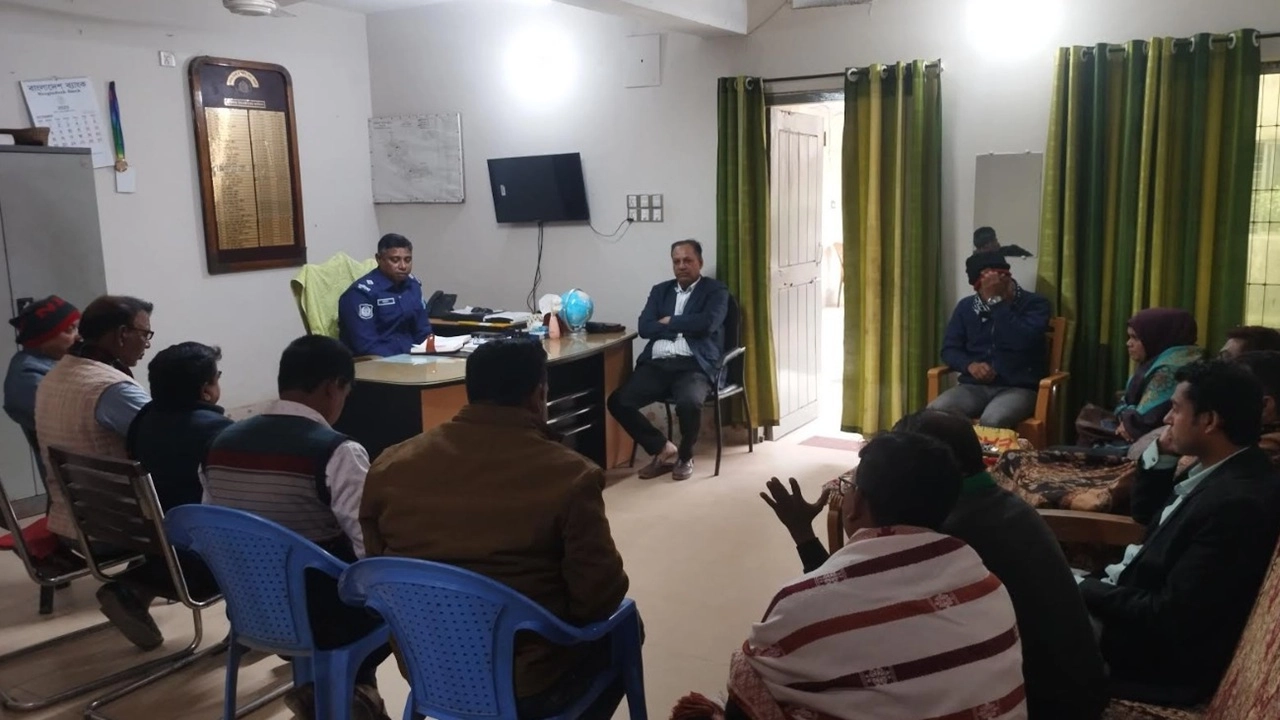 বেলাবো উপজেলায় কর্মরত সাংবাদিকদের সাথে মতবিনিময়