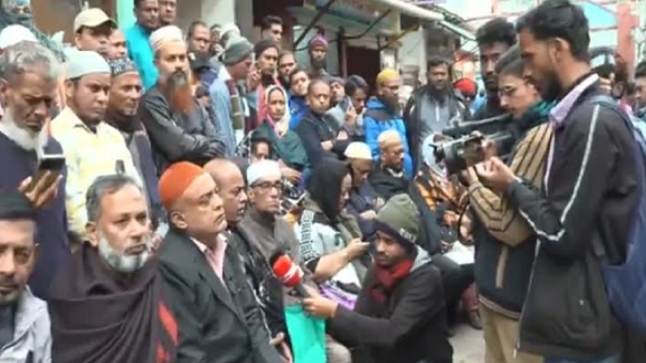 নেতাকর্মীরা