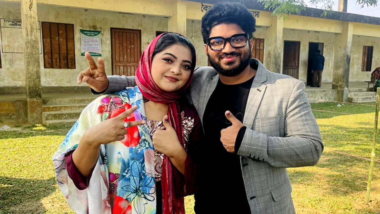সালমা আক্তার ও সানাউল্লাহ নূরে সাগর। ছবি: ফেসবুক