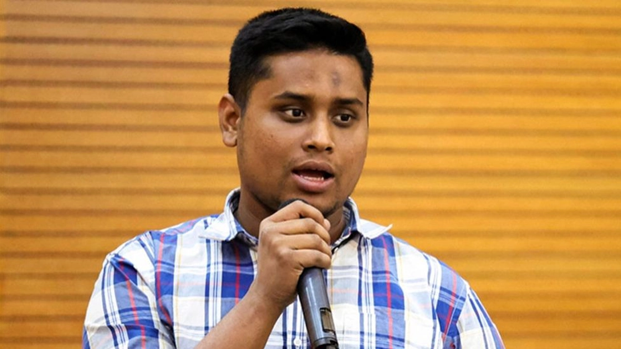 জাতীয় নাগরিক পার্টি (এনসিপি) দক্ষিণাঞ্চলের মুখ্য সংগঠক হাসনাত আবদুল্লাহ