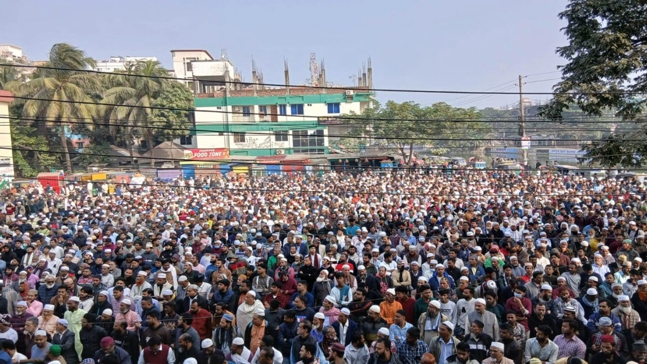 চাঁদপুরে বেগম খালেদা জিয়ার গায়েবানা জানাজা